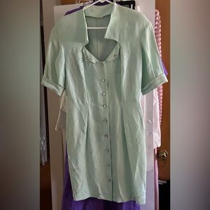 New Italian Light Green Dress 11 Pearlized Snap Buttons size 6 made Umbria Italy